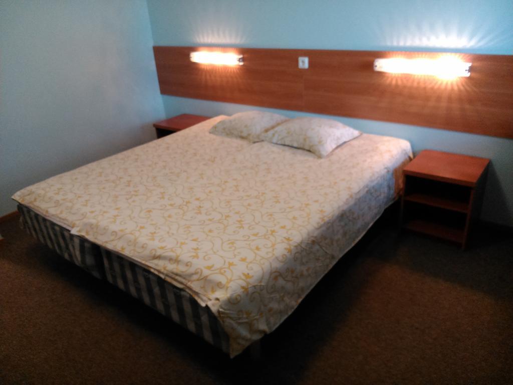 Maennimaee Guesthouse ヴィリャンディ エクステリア 写真